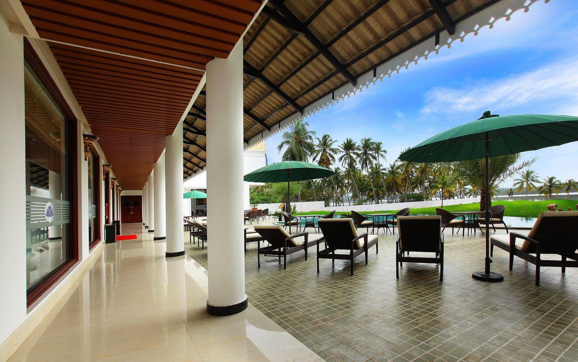 Lake Palace Trivandrum Vettutura Exteriér fotografie