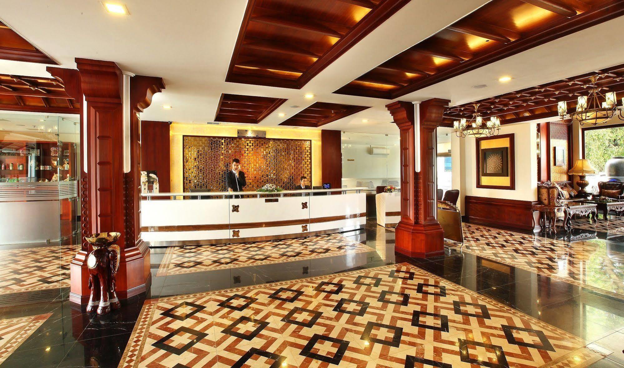 Lake Palace Trivandrum Vettutura Exteriér fotografie